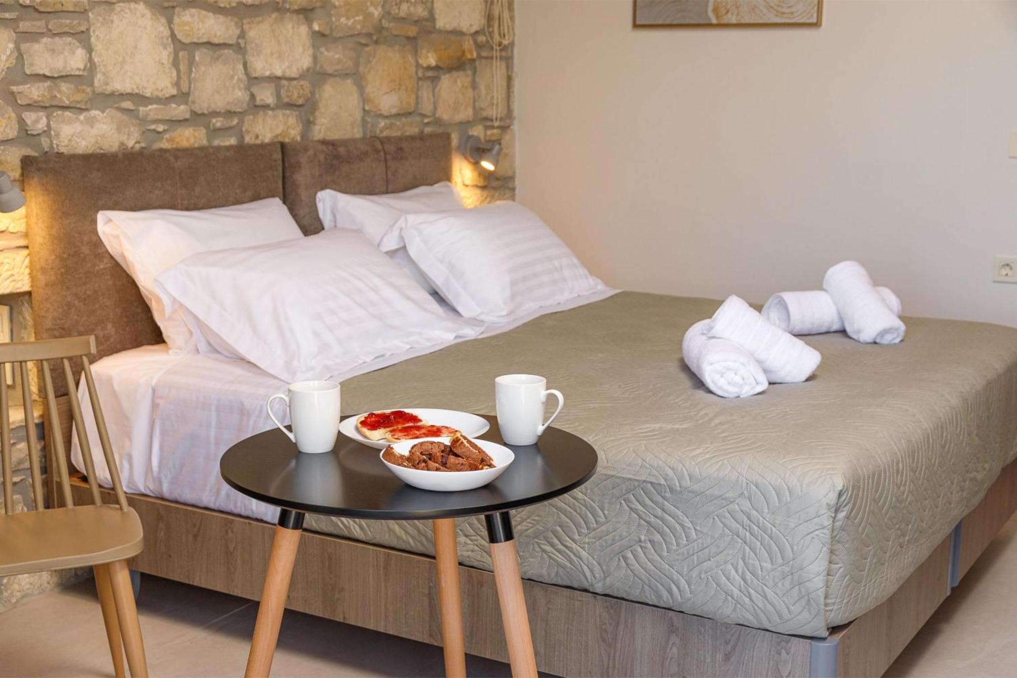 Achatis Apartments With Sea View Kolimvárion Ngoại thất bức ảnh